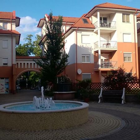 Samuci Apartman Hajdúszoboszló Eksteriør bilde