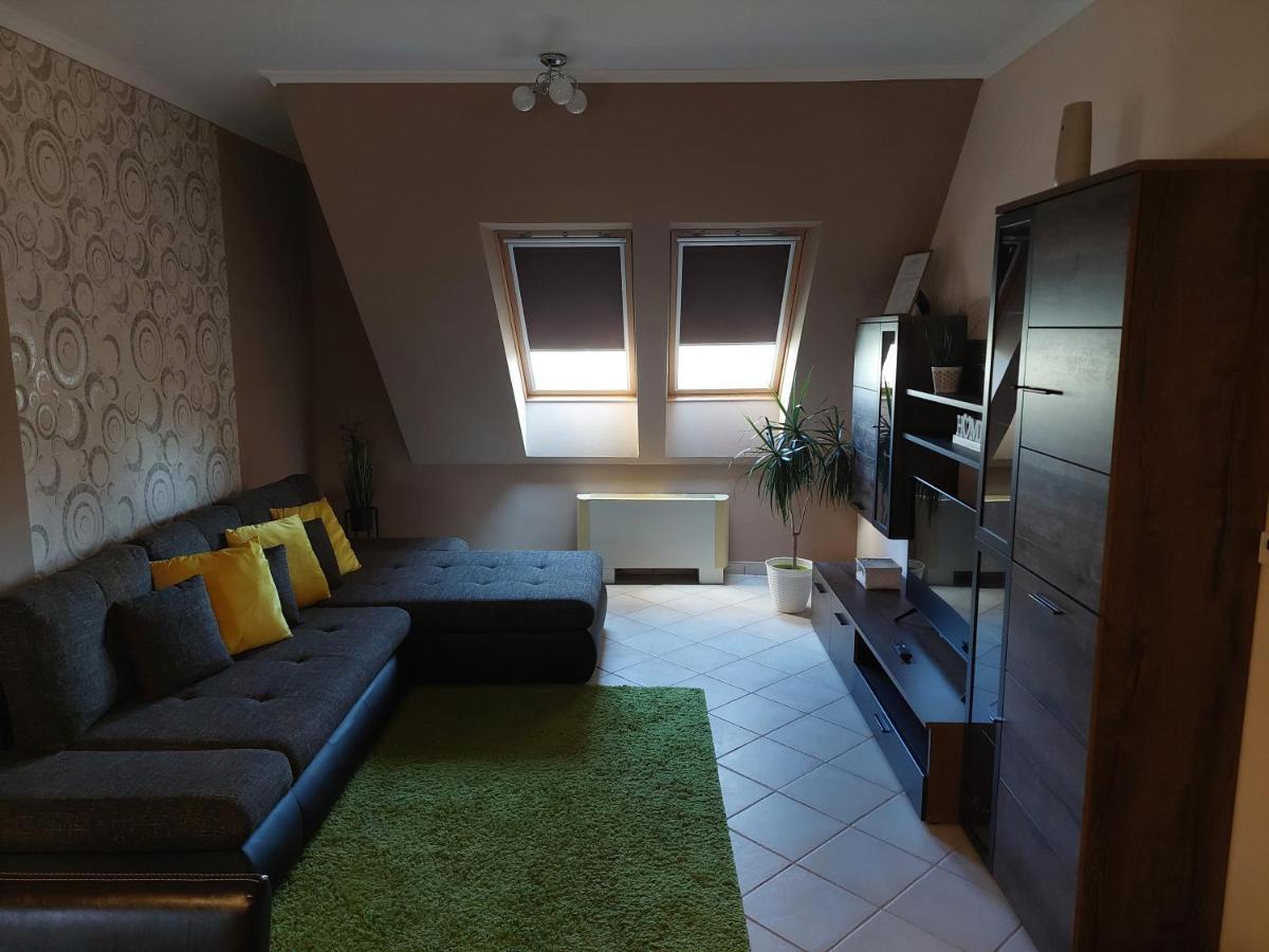 Samuci Apartman Hajdúszoboszló Eksteriør bilde